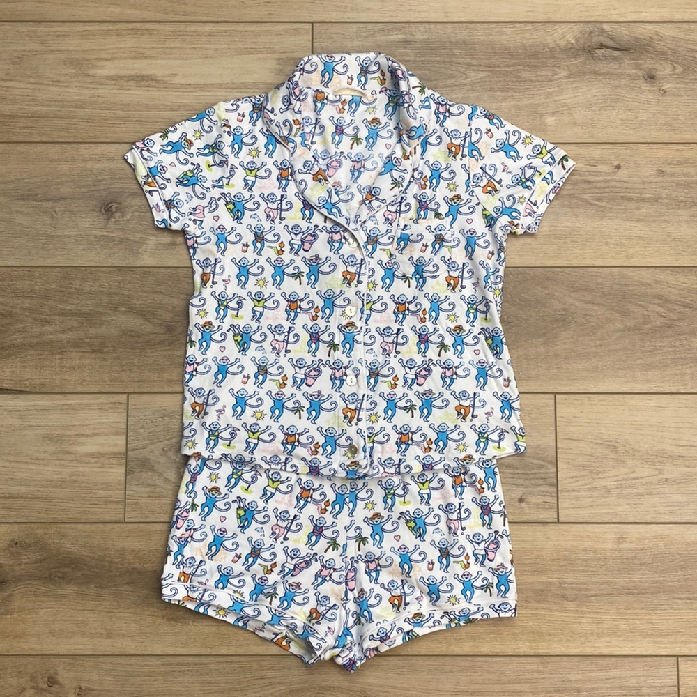 Roller Rabbit White Pajama Set with Multicolor Print